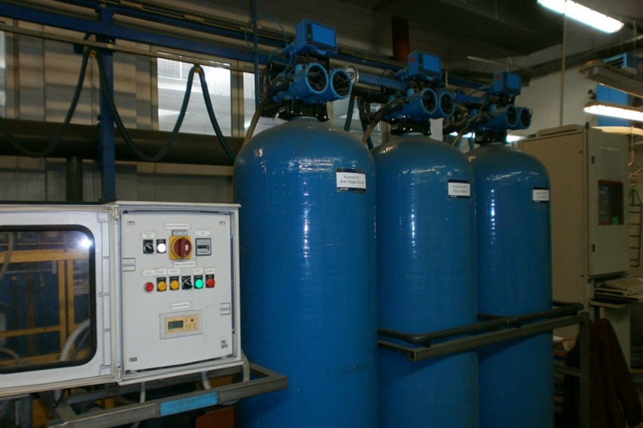 woda demineralizowana i destylowana destylowana woda