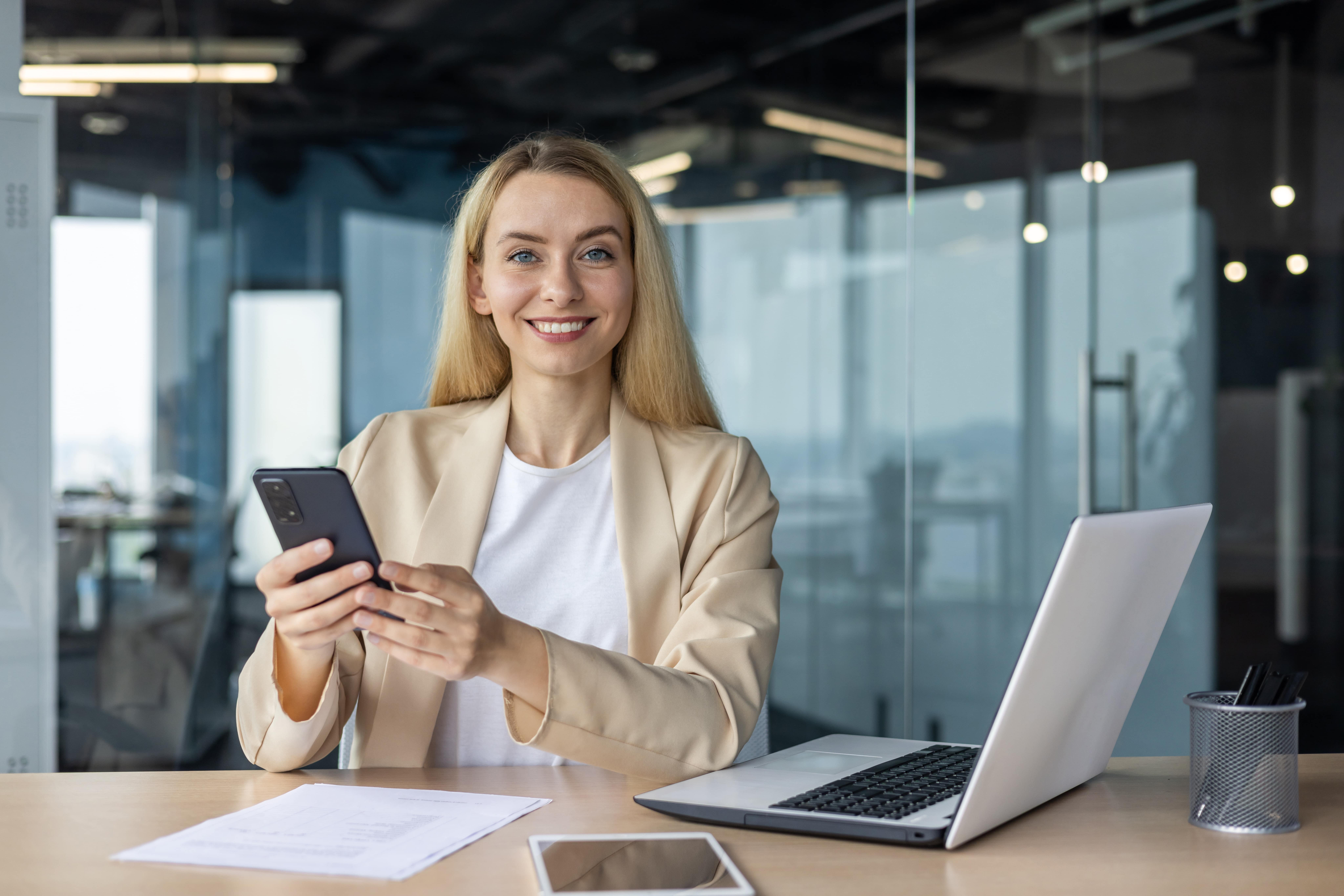 Cyfryzacja, która działa. Jak sztuczna inteligencja usprawnia codzienność w firmach?