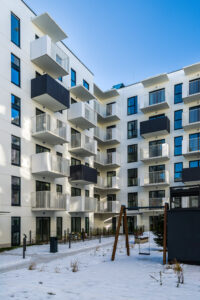 Zima nie dyktuje już warunków. Jak prefabrykacja zmienia oblicze nowoczesnego budownictwa?