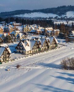 slow-travel-zima-cisza-natura-i-regeneracja-zamiast-atrakcji-dlaczego-ten-trend-rosnie-wlasnie-teraz